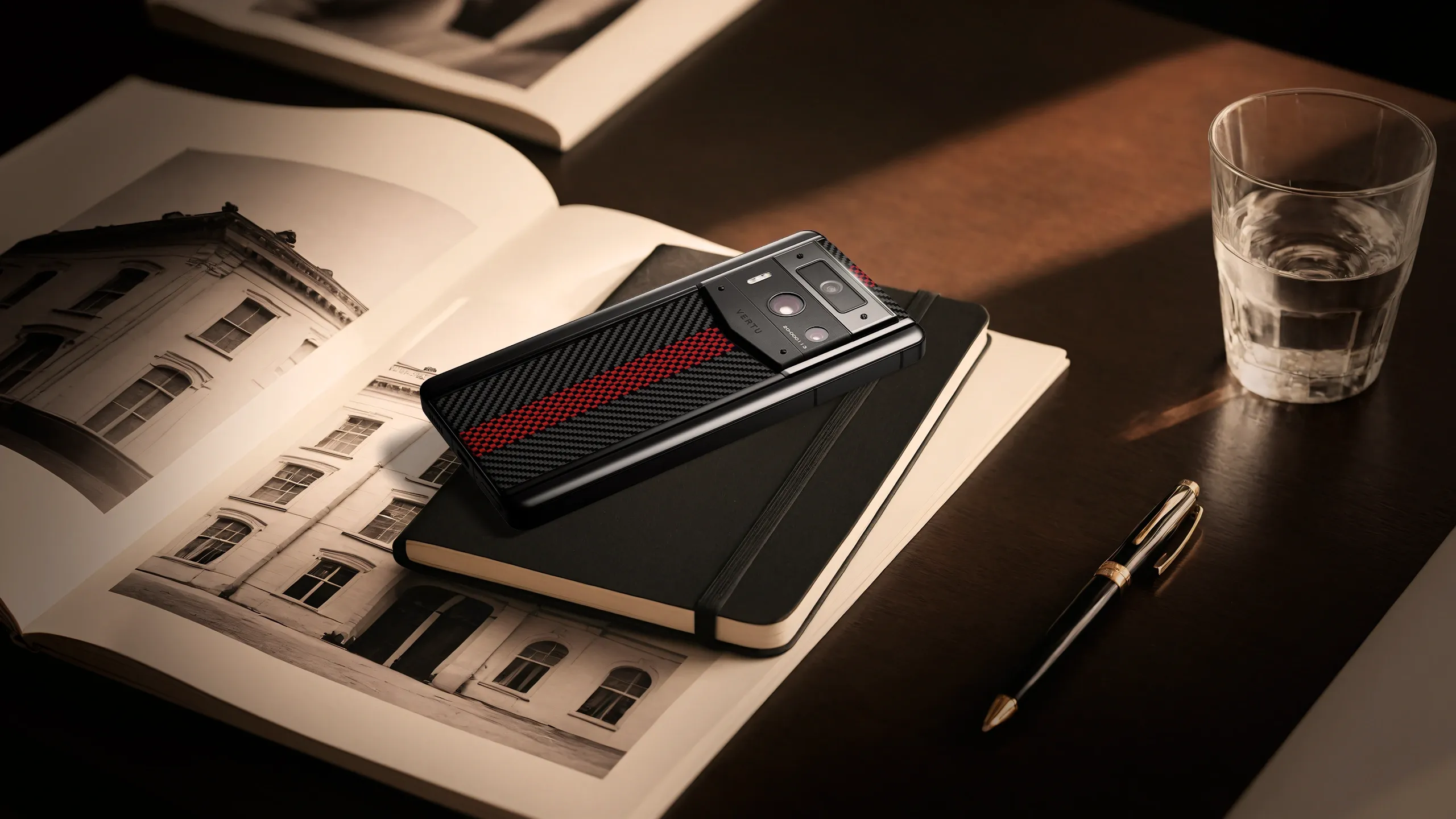  Calligraphy - a new trend in the design of Vertu phones